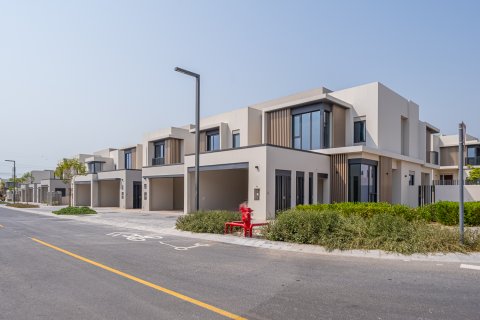 Üürile anda ridamaja asukohaga Jebel Ali, Dubai, AÜE: 4 magamistoaga, 398.62 m² Nr 749570 - pilt 21