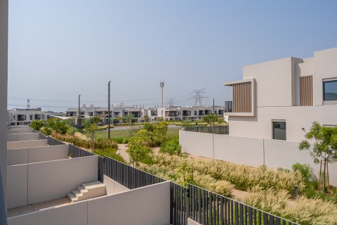 Üürile anda ridamaja asukohaga Jebel Ali, Dubai, AÜE: 4 magamistoaga, 398.62 m² Nr 749570 - pilt 19