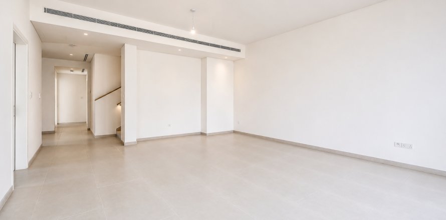 Ridamaja asukohaga Jebel Ali, Dubai, AÜE: 4 magamistoaga, 398.62 m² Nr 749570