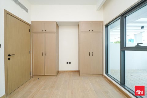 Villa à louer à Dubai, EAU 5 chambres, 144 m2 № 652031 - photo 11