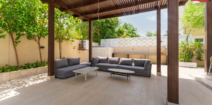 Villa i Dubai, UAE 4 sovrum, 799 kvm Nr. 662407