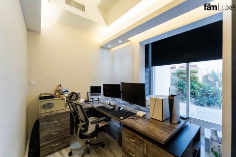 Villa à vendre à  Dubai, EAU 5 chambres, 799 m2 № 662407 - photo 6