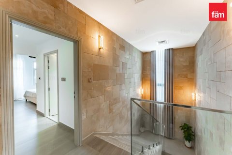 Villa till försäljning i Dubai, UAE 4 sovrum, 799 kvm Nr. 662407 - fotografi 3