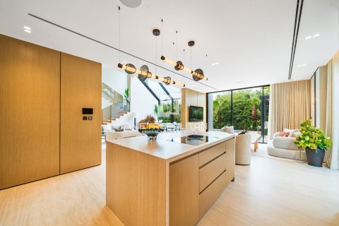 וילה למכירה ב Jumeirah Islands, Dubai, איחוד האמירויות 5 חדרי שינה, 989 מ"ר, מספר 665387 - תמונה 12
