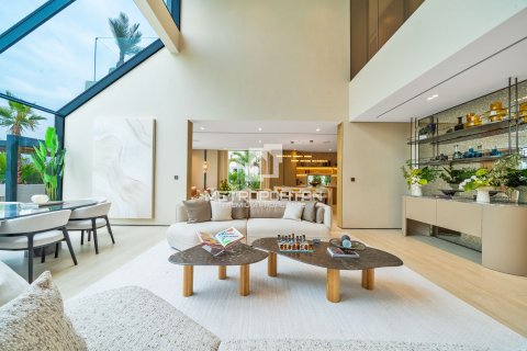 וילה למכירה ב Jumeirah Islands, Dubai, איחוד האמירויות 5 חדרי שינה, 989 מ"ר, מספר 665387 - תמונה 26