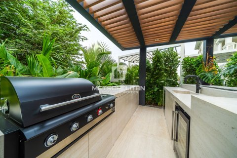 וילה למכירה ב Jumeirah Islands, Dubai, איחוד האמירויות 5 חדרי שינה, 989 מ"ר, מספר 665387 - תמונה 30