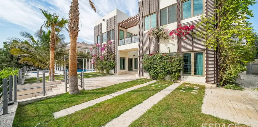ویلا در Palm Jumeirah، Dubai ، امارات متحده عربی 6 خوابه ، 650 متر مربع.  شماره 738473