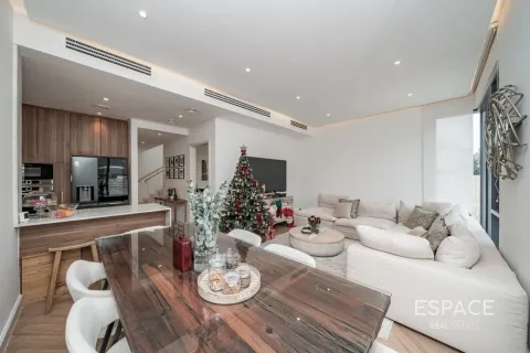 Dubai Hills Estate, Dubai, BAE’de kiralık villa 4 yatak odası, 230 m&sup2; No 738470 - fotoğraf 1