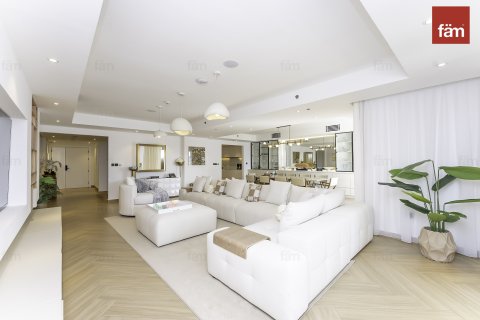 Townhouse in Palm Jumeirah, Dubai, UAE 3 bedrooms, 720.7 sq.m. № 648071 - photo 19