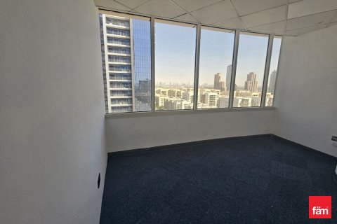 Büroraum zur Miete in Dubai, VAE 155.3 m2 Nr. 711448 - Foto 19