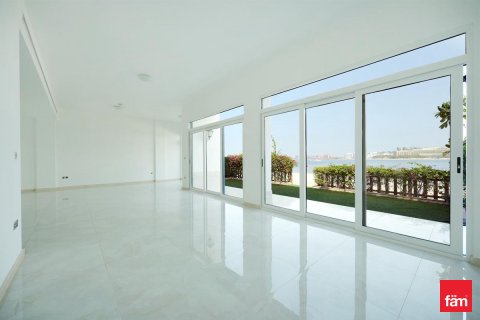 Vilë në Palm Jumeirah, Dubai, Emiratet e Bashkuara Arabe 5 dhoma gjumi, 259 m2. № 711453 - Foto 3