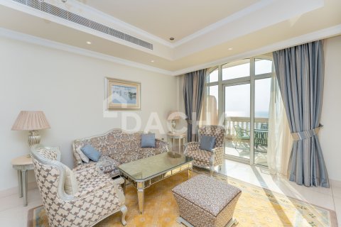Apartamento en venta en Palm Jumeirah, Dubai, EAU 2 dormitorios, 166 m2 № 707852 - foto 3