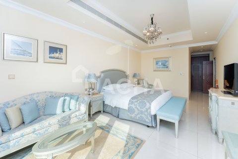 Apartamento en venta en Palm Jumeirah, Dubai, EAU 2 dormitorios, 166 m2 № 707852 - foto 14