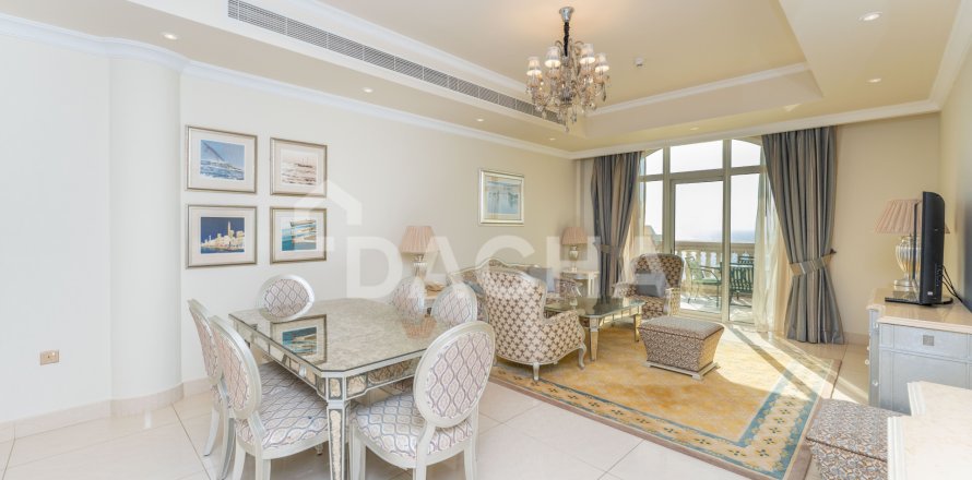 Apartament w Palm Jumeirah, Dubai, ZEA 2 sypialnie, 166 mkw. nr 707852