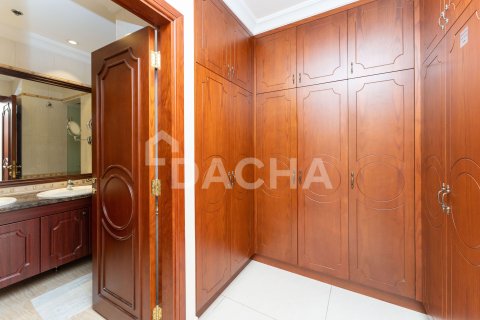 Apartamento en venta en Palm Jumeirah, Dubai, EAU 2 dormitorios, 166 m2 № 707852 - foto 15