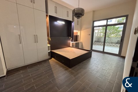 Apartmen di Al Furjan, Dubai, UAE 2 bilik tidur, 196 meter persegi № 668146 - foto 8