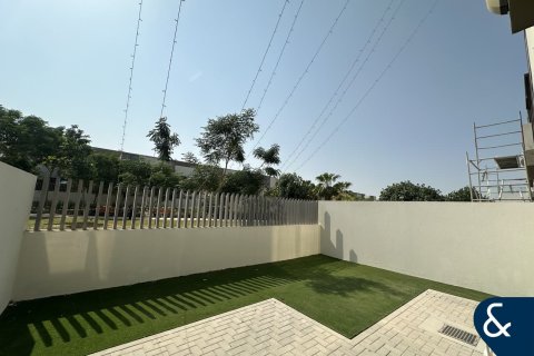 Vila v Mohammed Bin Rashid City, Dubai, SAE 4 spálne, 187 m2 č. 668145 - Fotografia 1