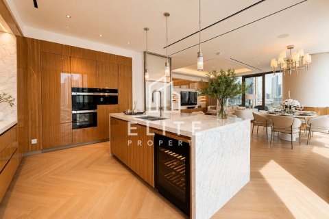 Apartamento en venta en Al Wasl, Dubai, EAU 2 dormitorios, 215 m2 № 736322 - foto 29