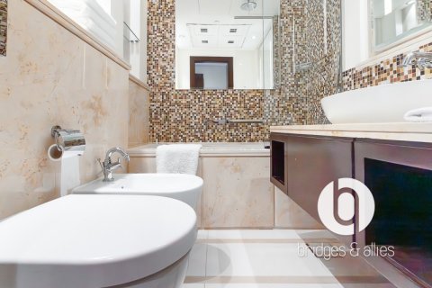 Apartment in Downtown Dubai (Downtown Burj Dubai), UAE 1 bedroom, 69 sq.m. № 697411 - photo 17