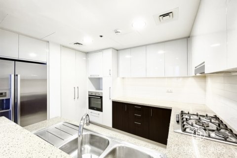 Apartemen di Downtown Dubai (Downtown Burj Dubai), UEA 2 kamar tidur, 129 m2 nomor 697414 - foto 15