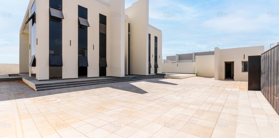 Vilă în Dubai, EAU 4 dormitoare, 1393.5 mp.  №647660