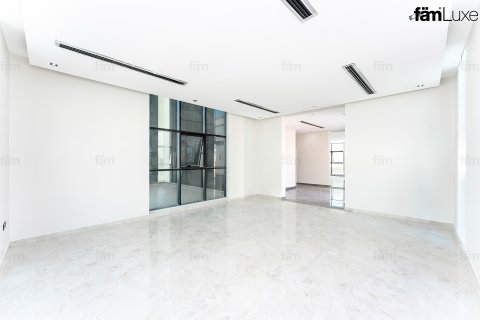 Vilă de închiriat în Dubai, EAU 4 dormitoare, 1393.5 mp.  №647660 - poză 10