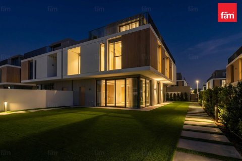 Villa sa Dubai, UAE 5 silid-tulugan, 419.9 sq.m. № 662211 - larawan 21
