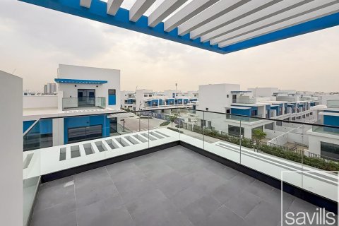 Villa en alquiler en Damac Lagoons, Dubai, EAU 5 dormitorios, 144 m2 № 642125 - foto 1