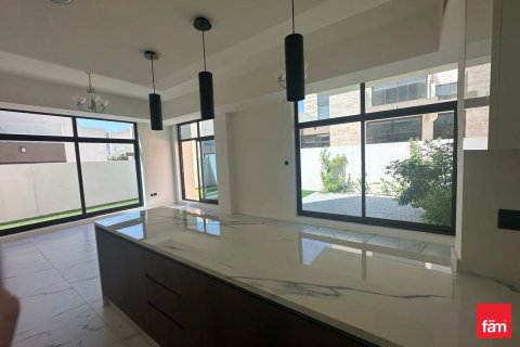 ویلا برای اجاره در Dubai، امارات متحده عربی 4 خوابه ، 287.9 متر مربع ، شماره 718023 - تصویر 4