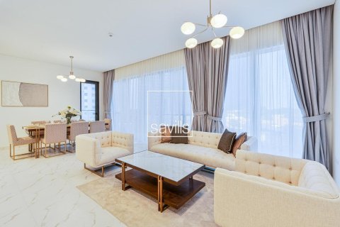 Apartment sa Al Khalidiya, Abu Dhabi, UAE 3 silid-tulugan, 195.47 sq.m. № 748144