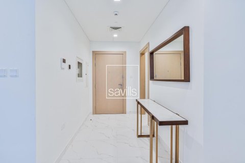 Apartment in Al Khalidiya, Abu Dhabi, UAE 3 bedrooms, 195.47 sq.m. № 748144 - photo 10