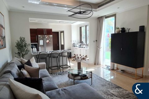 Vila di The Sustainable City, Dubai, UAE 3 bilik tidur, 195 meter persegi № 666282 - foto 5