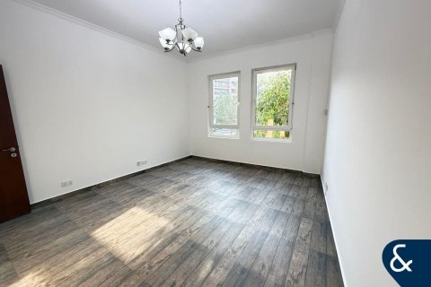 Huoneisto Motor City, Dubai, Arabiemiraatit 2 makuuhuonetta, 151 m2 № 666285 - kuva 17