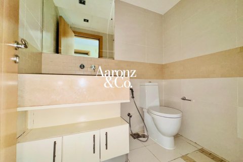 Пәтер Дубай Марина, БАӘ-да 1 жатын бөлме, 74 м² № 714566 - фото 13