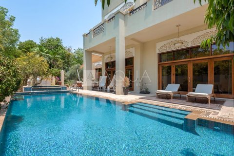 Huvila Al Barari, Dubai, Arabiemiraatit 6 makuuhuonetta, 1181.1 m2 № 714562