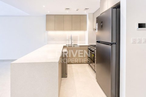 Apartamento en Umm Suqeim, Dubai, EAU 2 dormitorios, 110.65 m² № 768683