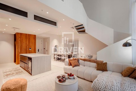 Apartmen di DIFC, Dubai, UAE 2 bilik tidur, 189.34 meter persegi № 768682
