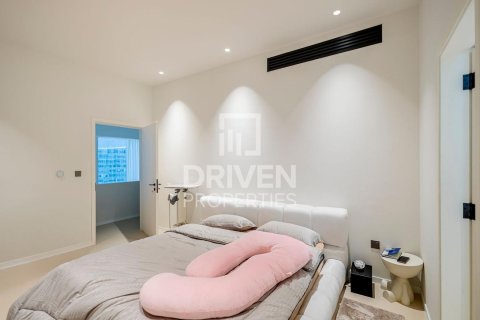 Apartament de închiriat în DIFC, Dubai, EAU 2 dormitoare, 189.34 mp.  №768682 - poză 8