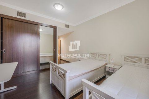 Apartment in Jumeirah Beach Residence, Dubai, UAE 3 bedrooms, 202 sq.m. № 663158 - photo 13