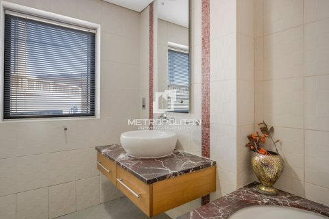 Apartment in Jumeirah Beach Residence, Dubai, UAE 3 bedrooms, 202 sq.m. № 663158 - photo 26