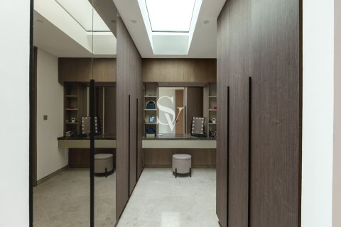Vila v Tilal Al Ghaf, Dubai, SAE 4 spálne, 432 m2 č. 705086 - Fotografia 19