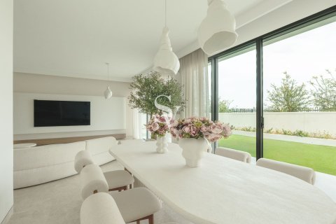 Vila v Tilal Al Ghaf, Dubai, SAE 4 spálne, 432 m2 č. 705086 - Fotografia 4