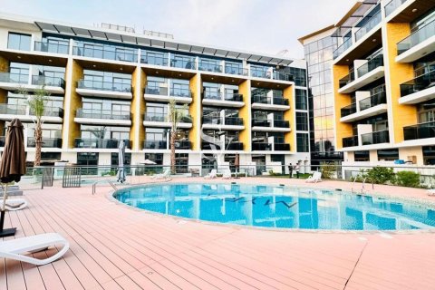 Apartment in CRYSTAL RESIDENCE in Jumeirah Village Circle, Dubai, UAE 2 bedrooms, 88 sq.m. № 705089 - photo 15