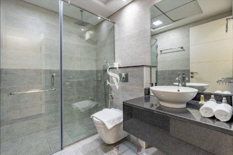 Apartment in CRYSTAL RESIDENCE in Jumeirah Village Circle, Dubai, UAE 2 bedrooms, 88 sq.m. № 705089 - photo 3