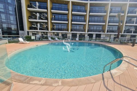 Apartment in CRYSTAL RESIDENCE in Jumeirah Village Circle, Dubai, UAE 2 bedrooms, 88 sq.m. № 705089 - photo 13