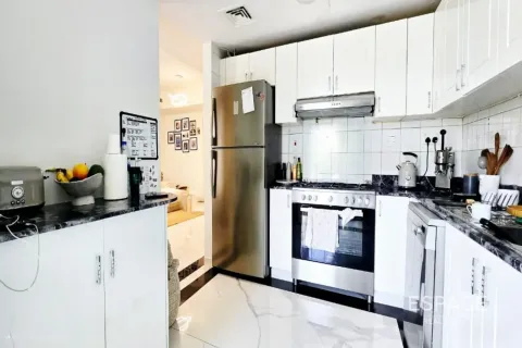 Villa in The Springs, Dubai, UAE 3 bedrooms, 228 sq.m. № 738120 - photo 9