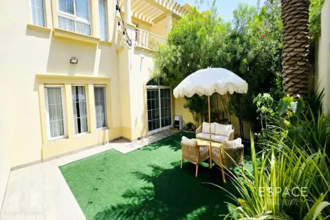 The Springs、Dubai、UAEにあるヴィラ 3ベッドルーム、228 m2 No738120