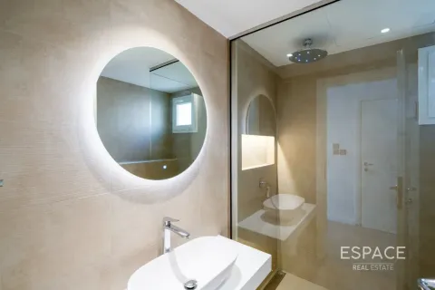 Villa in Meadows, Dubai, UAE 5 bedrooms, 391 sq.m. № 738119 - photo 10