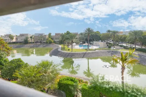 Villa à louer à The Lakes, Dubai, EAU 6 chambres, 569 m2 № 738121 - photo 9