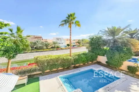 Villa à louer à The Lakes, Dubai, EAU 6 chambres, 569 m2 № 738121 - photo 3